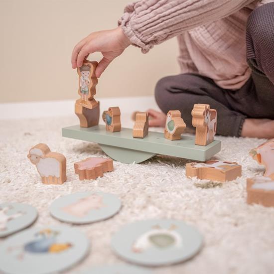 Little Dutch Balance Game – Little Farm