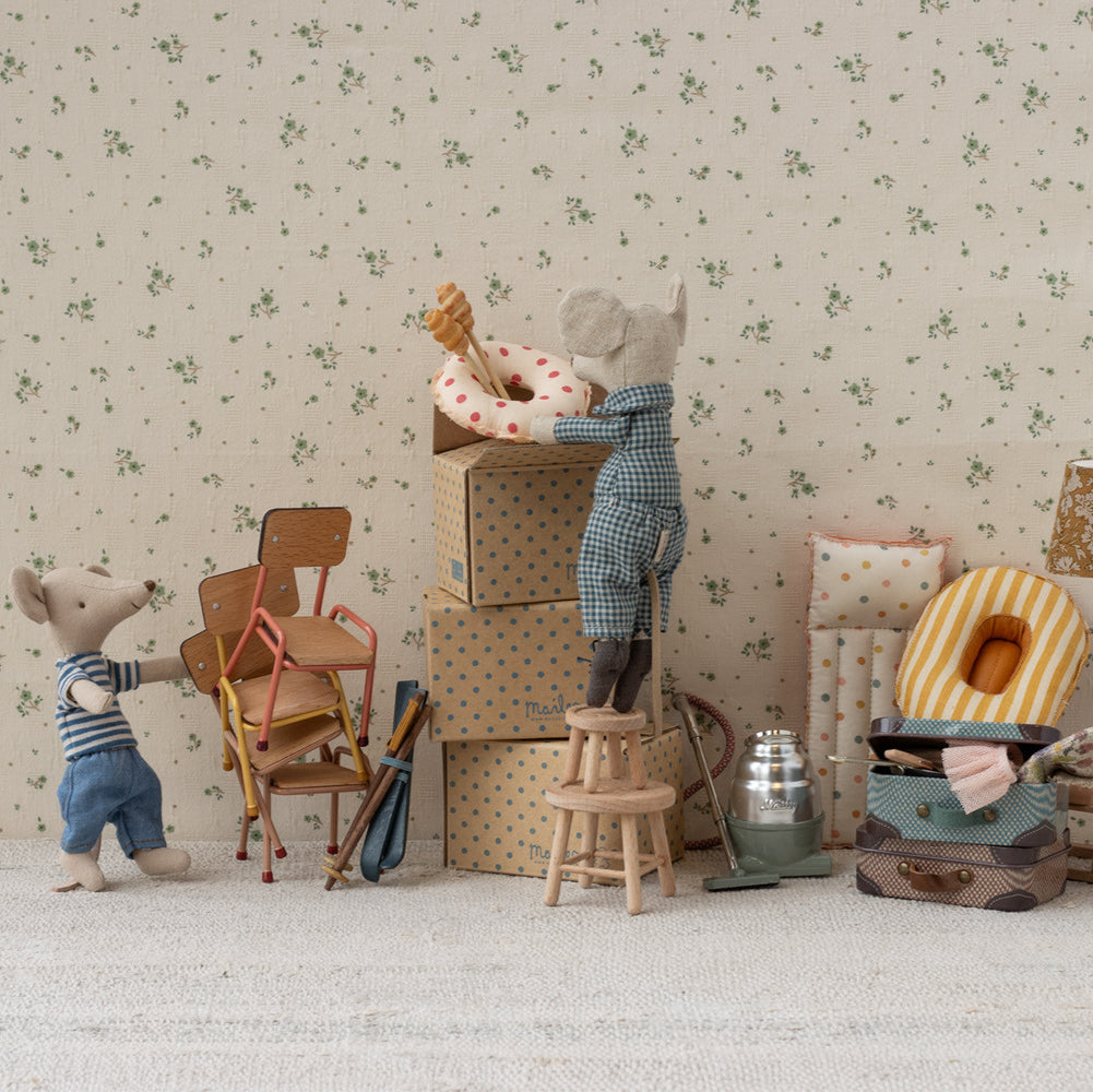 Maileg Miniature Mouse Chair – Coral