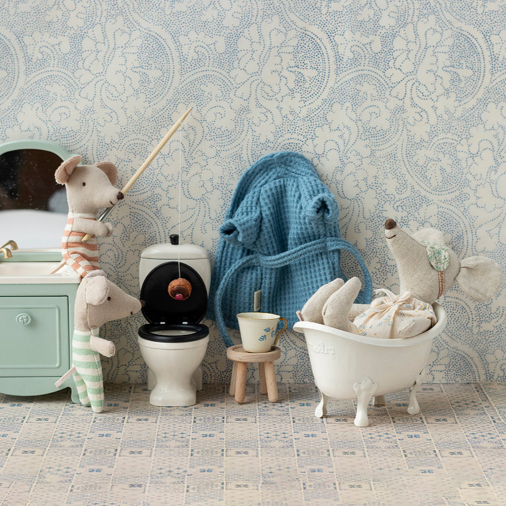 Maileg Mouse Dusty Blue Bathrobe – Mum or Dad