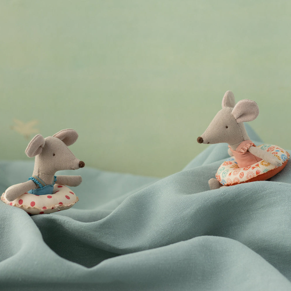 Maileg Beach Mouse with Red Dot Float – Littler Sister