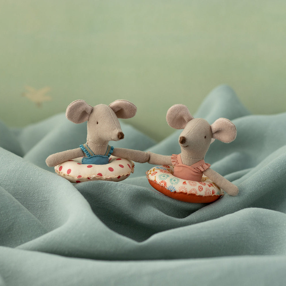 Maileg Beach Mouse with Red Dot Float – Littler Sister