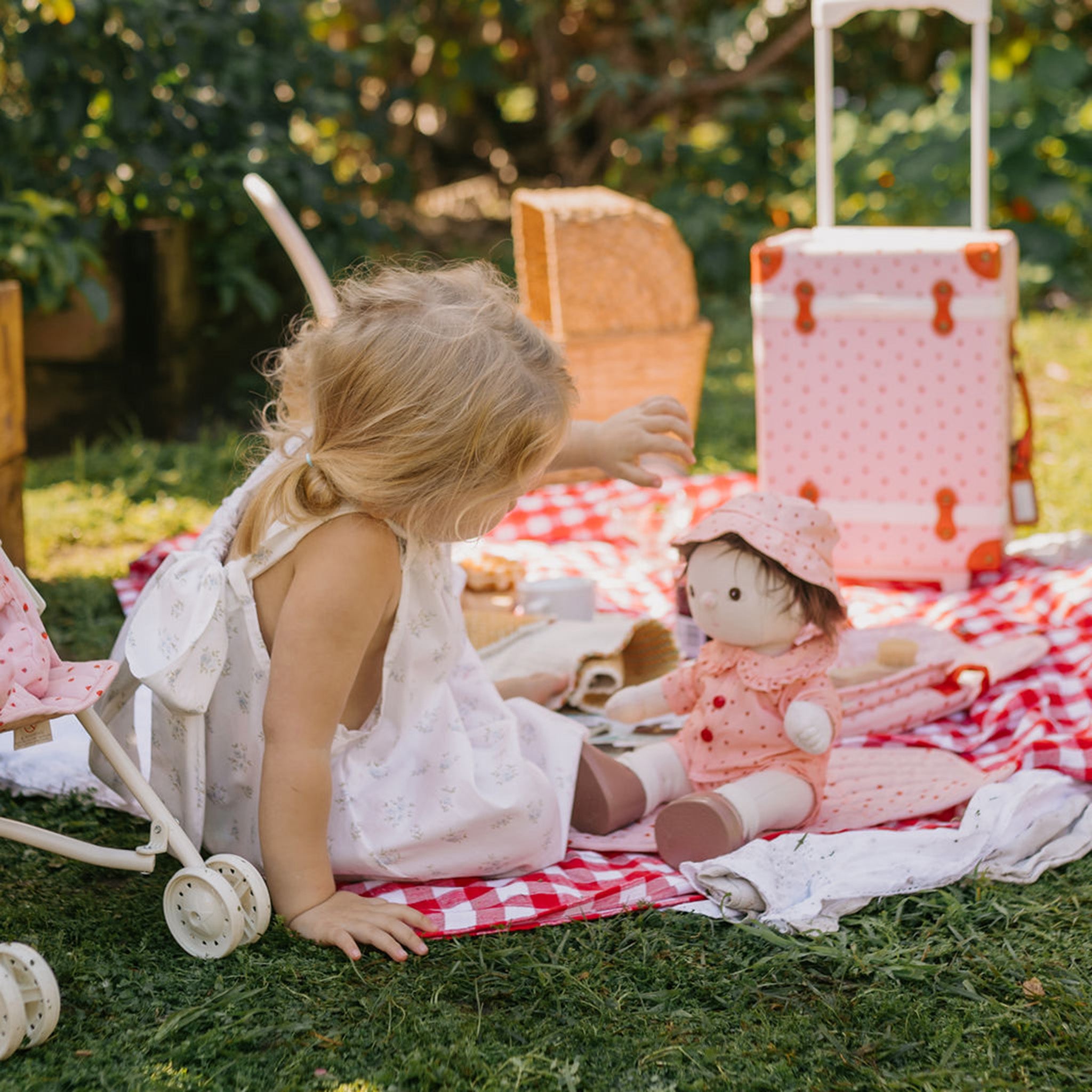 Olli Ella On The Go Outfit – Strawberry