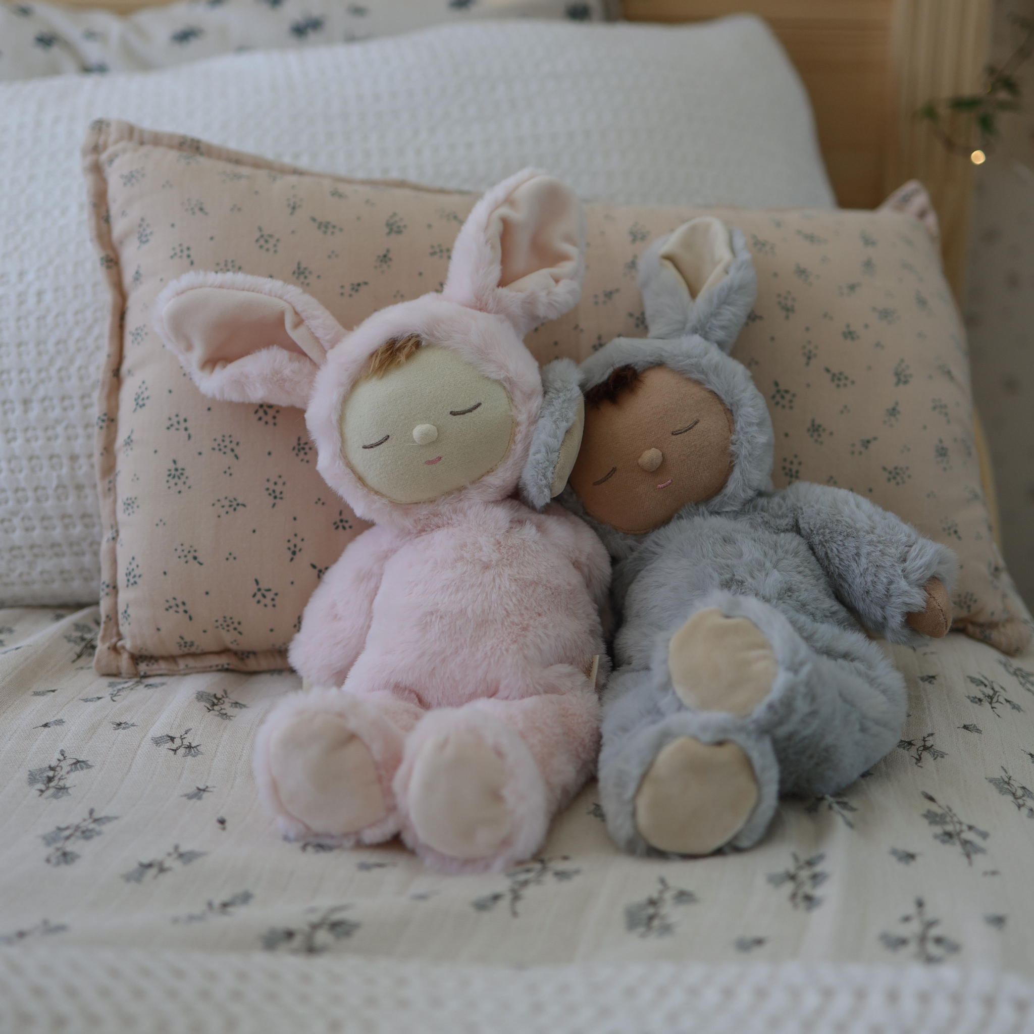 Olli Ella Lullaby Cozy Dinkum Doll – Bunny Moppet Pink