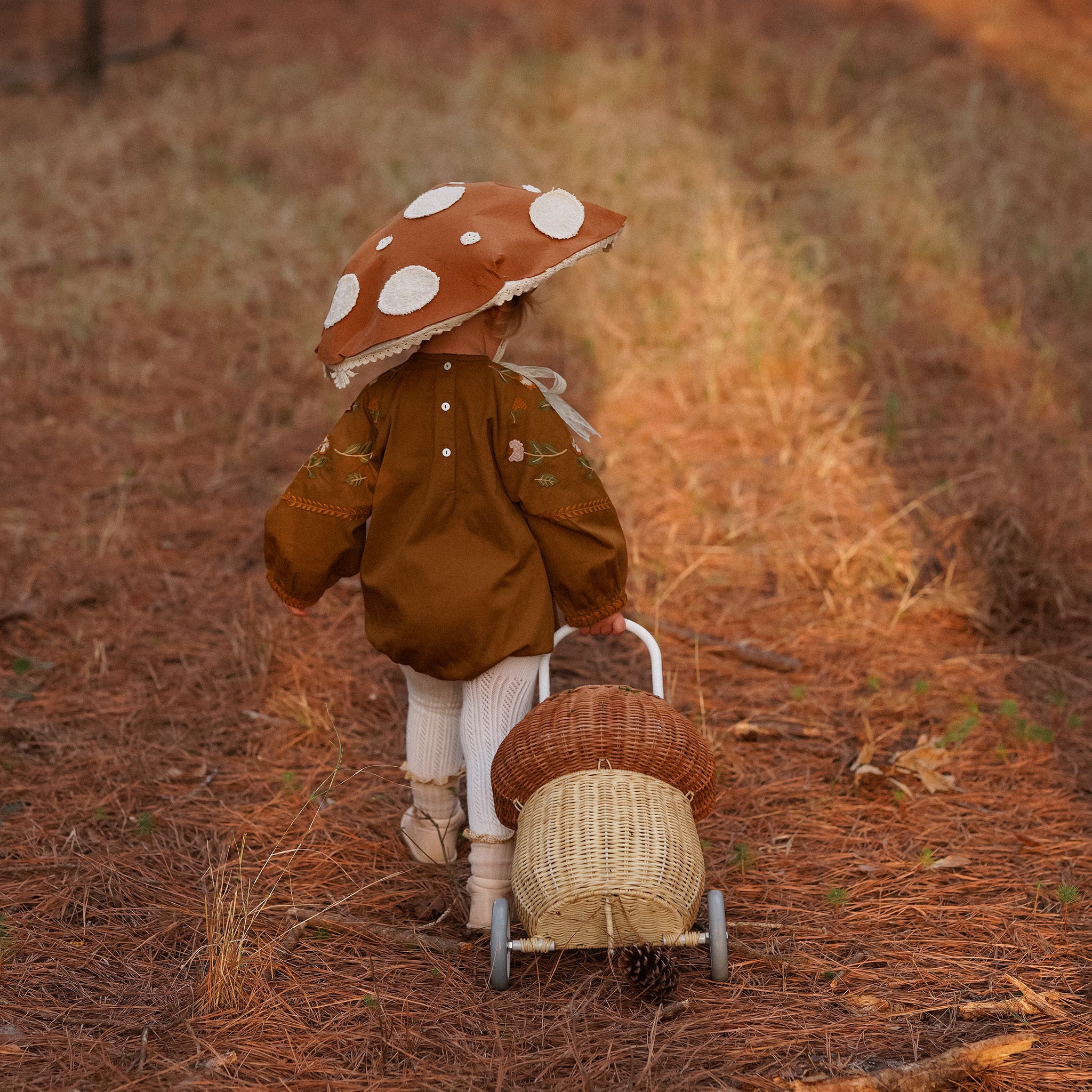 Olli Ella Rattan Mushroom Luggy – Natural