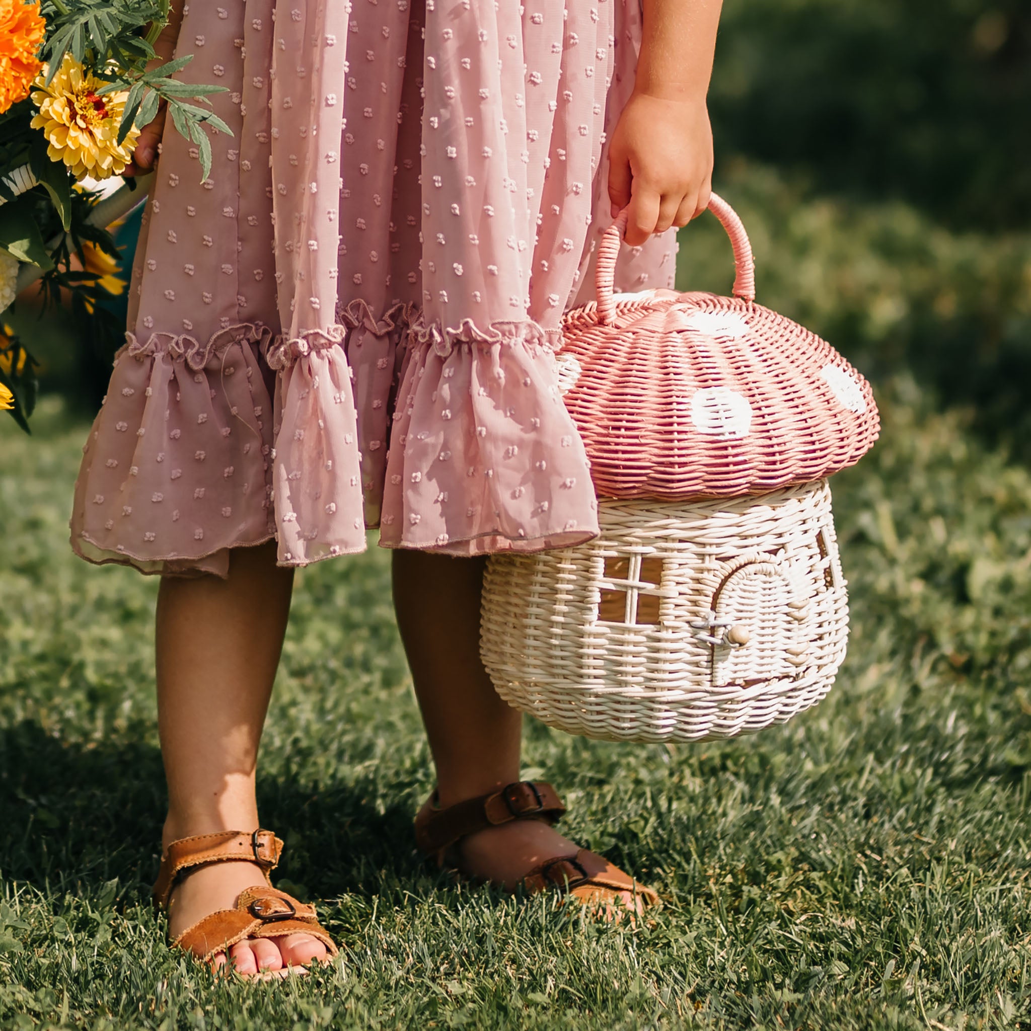 Olli Ella Rattan Mushroom Basket – Musk