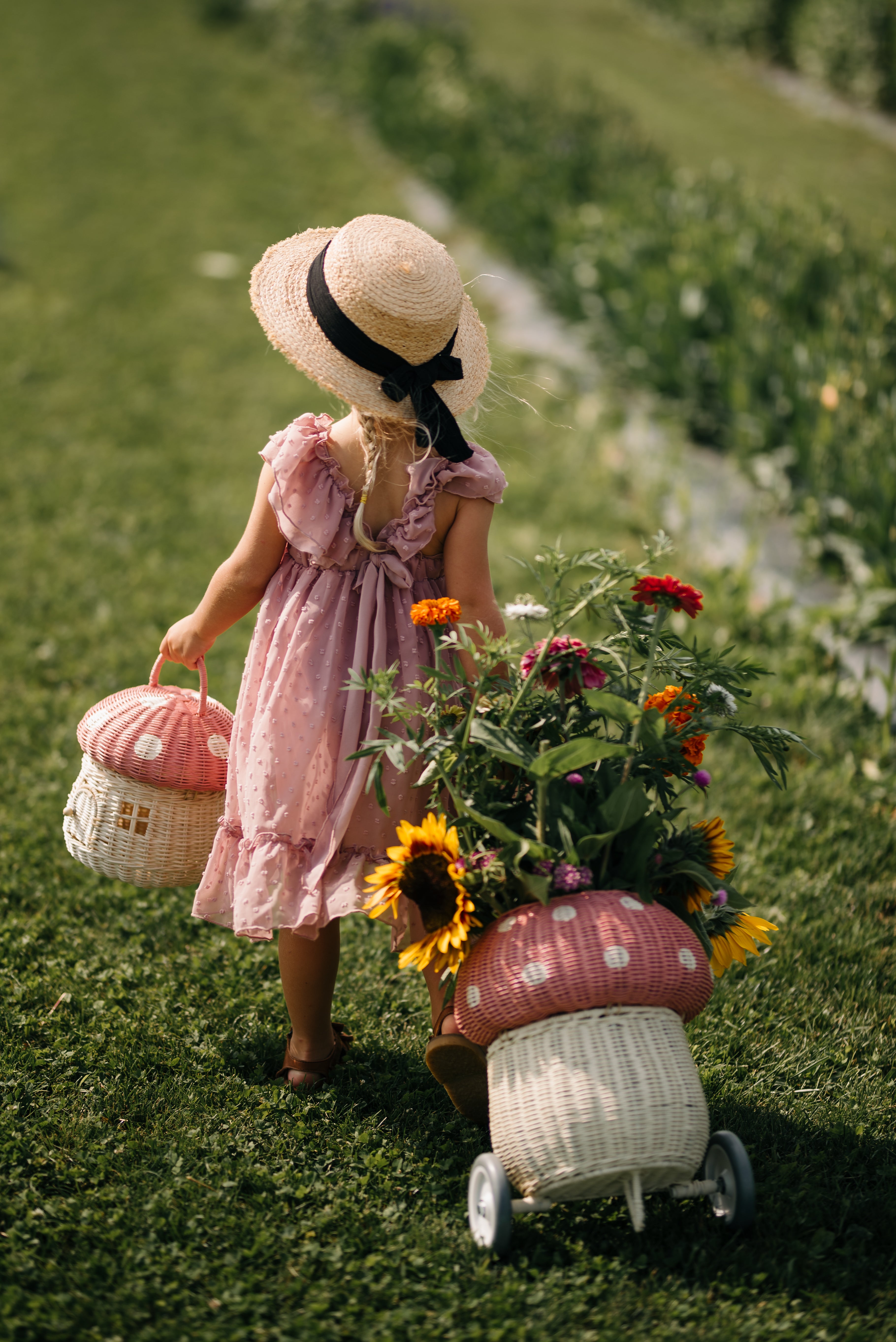 Olli Ella Rattan Mushroom Basket – Musk