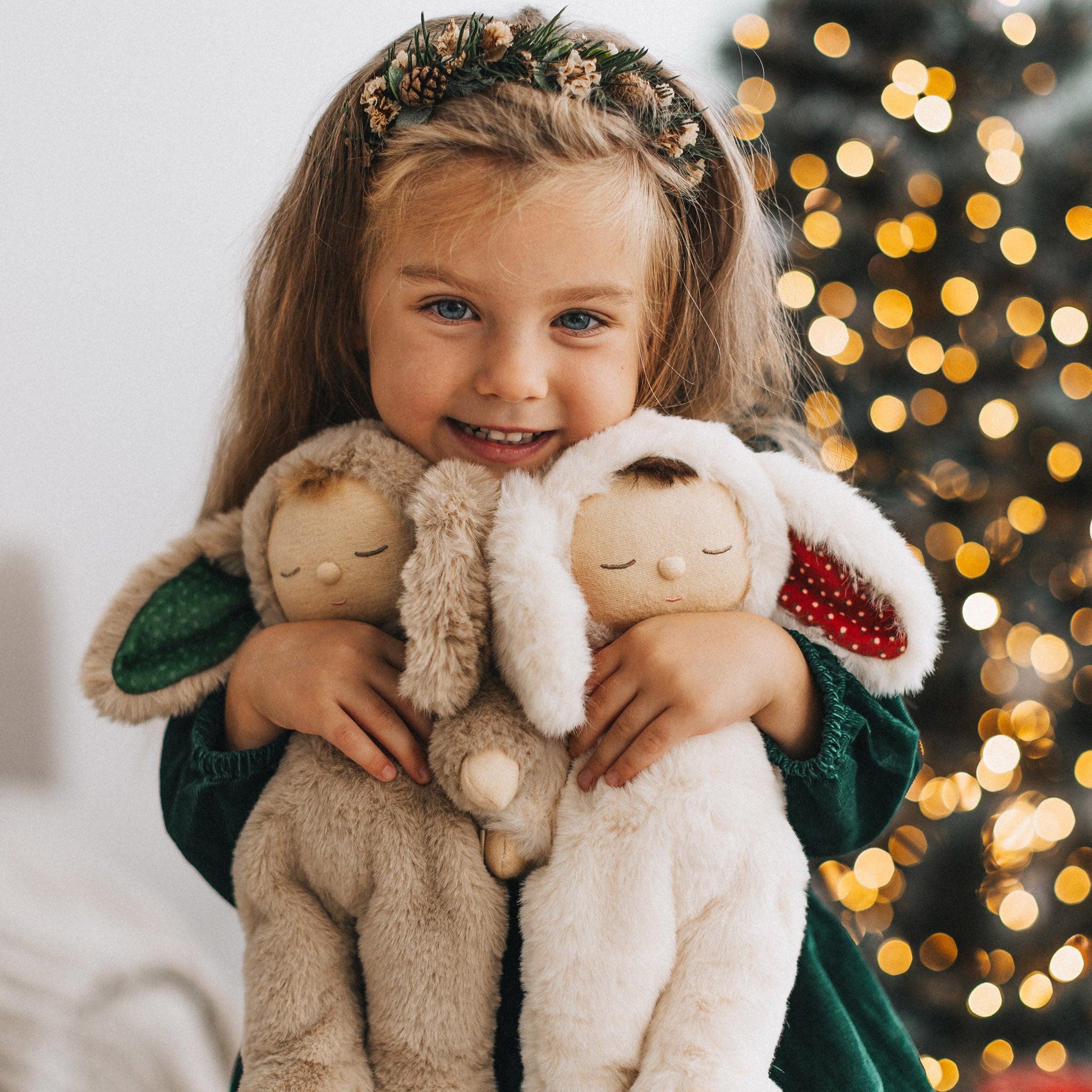 Olli Ella Cozy Dinkum Doll – Festive Bunny Twiggy
