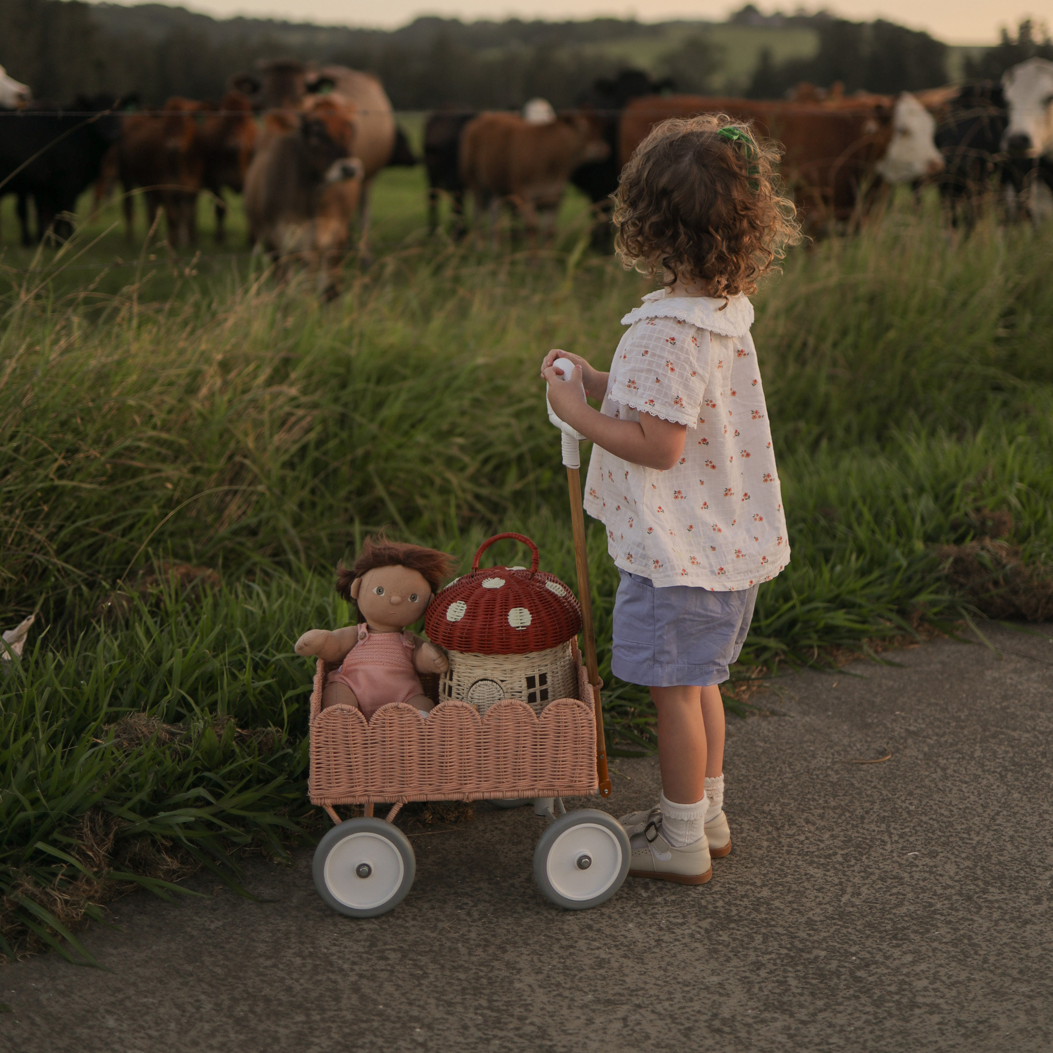 Olli Ella Rattan Petal Wonder Wagon – Seashell Pink
