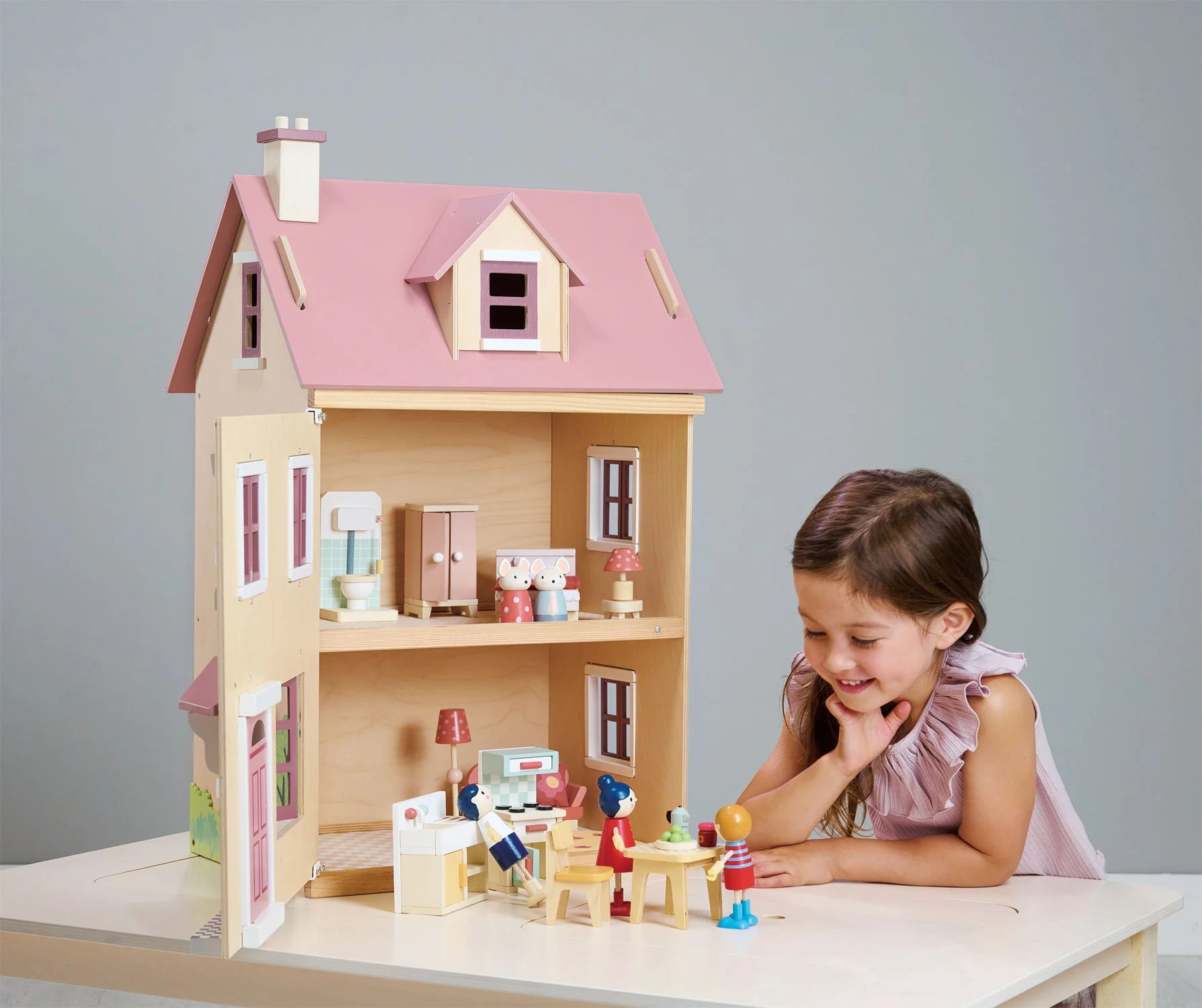 Tender Leaf Pink Foxtail Villa Dollhouse (includes furniture)