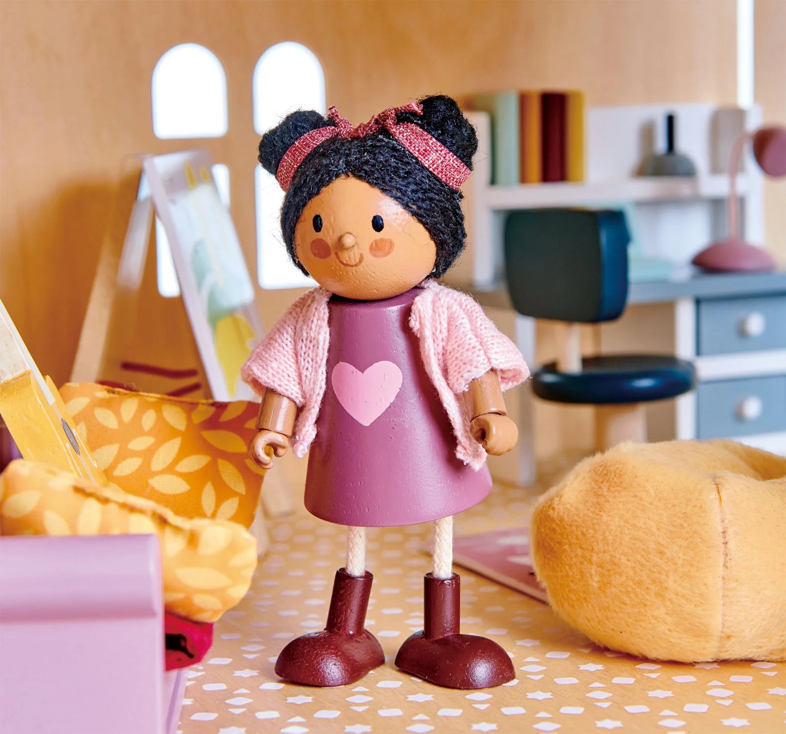 Tender Leaf Ayana & Her Cat