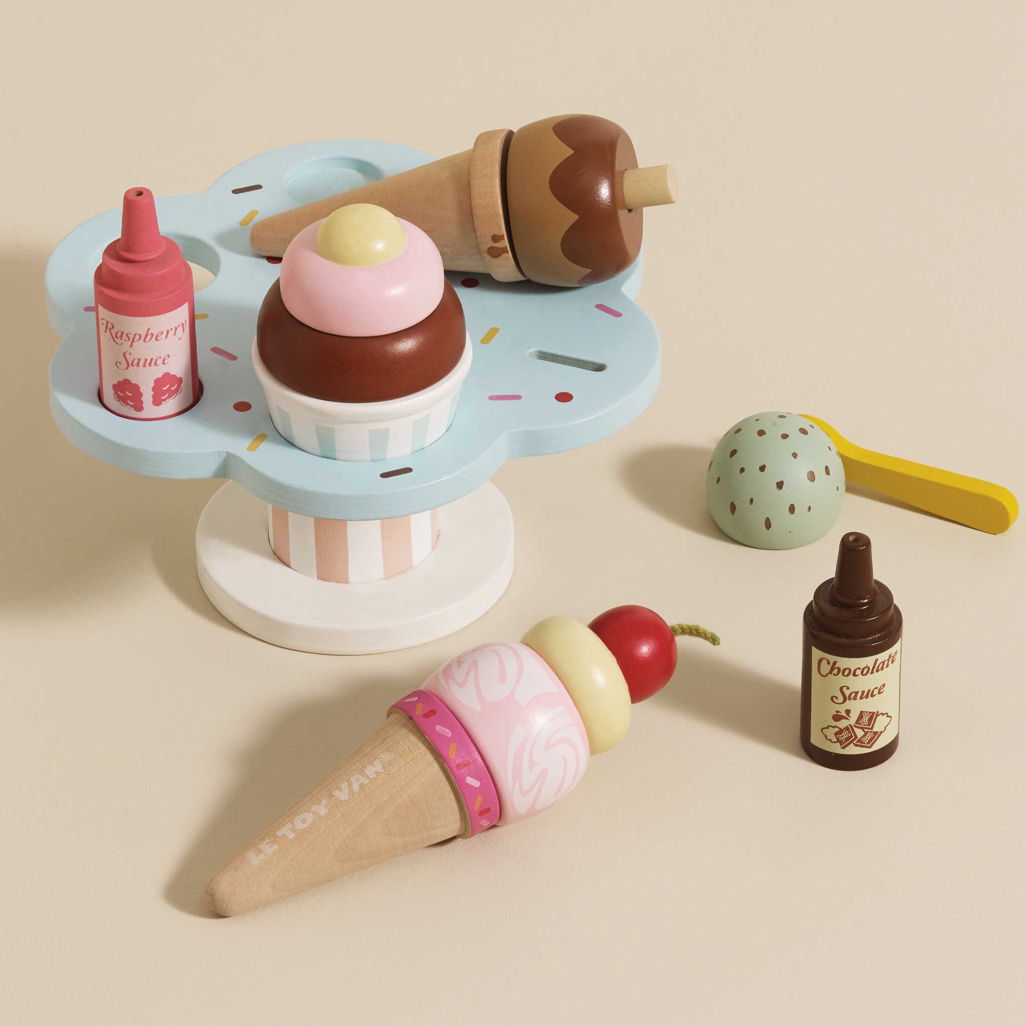 Le Toy Van Wooden Ice Cream Stand & Toppings