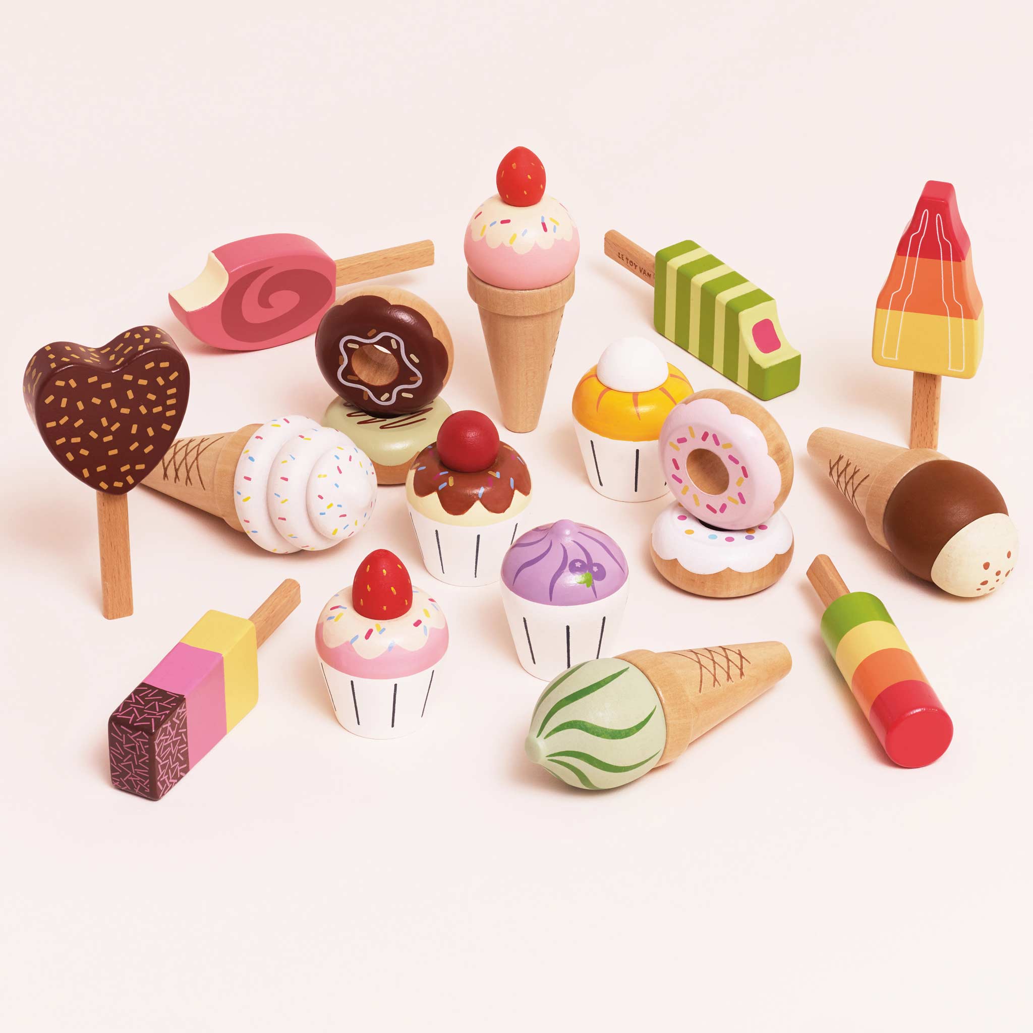 Le Toy Van Wooden Cupcake Play Food Set