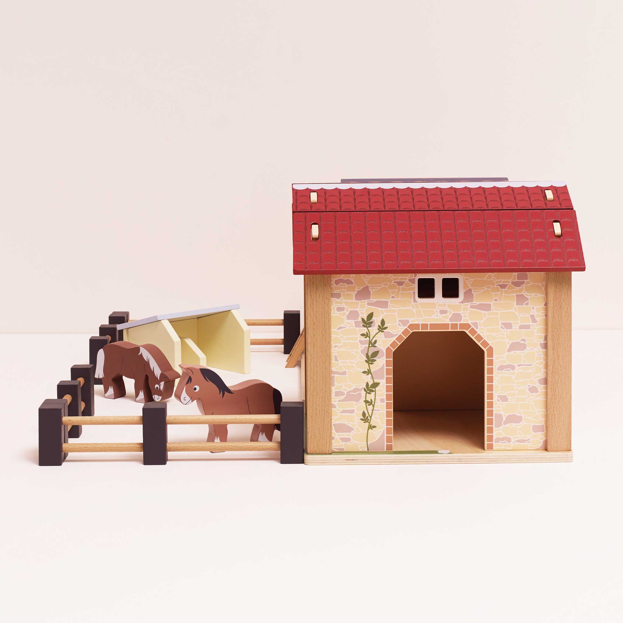 Le Toy Van Farmyard Stables