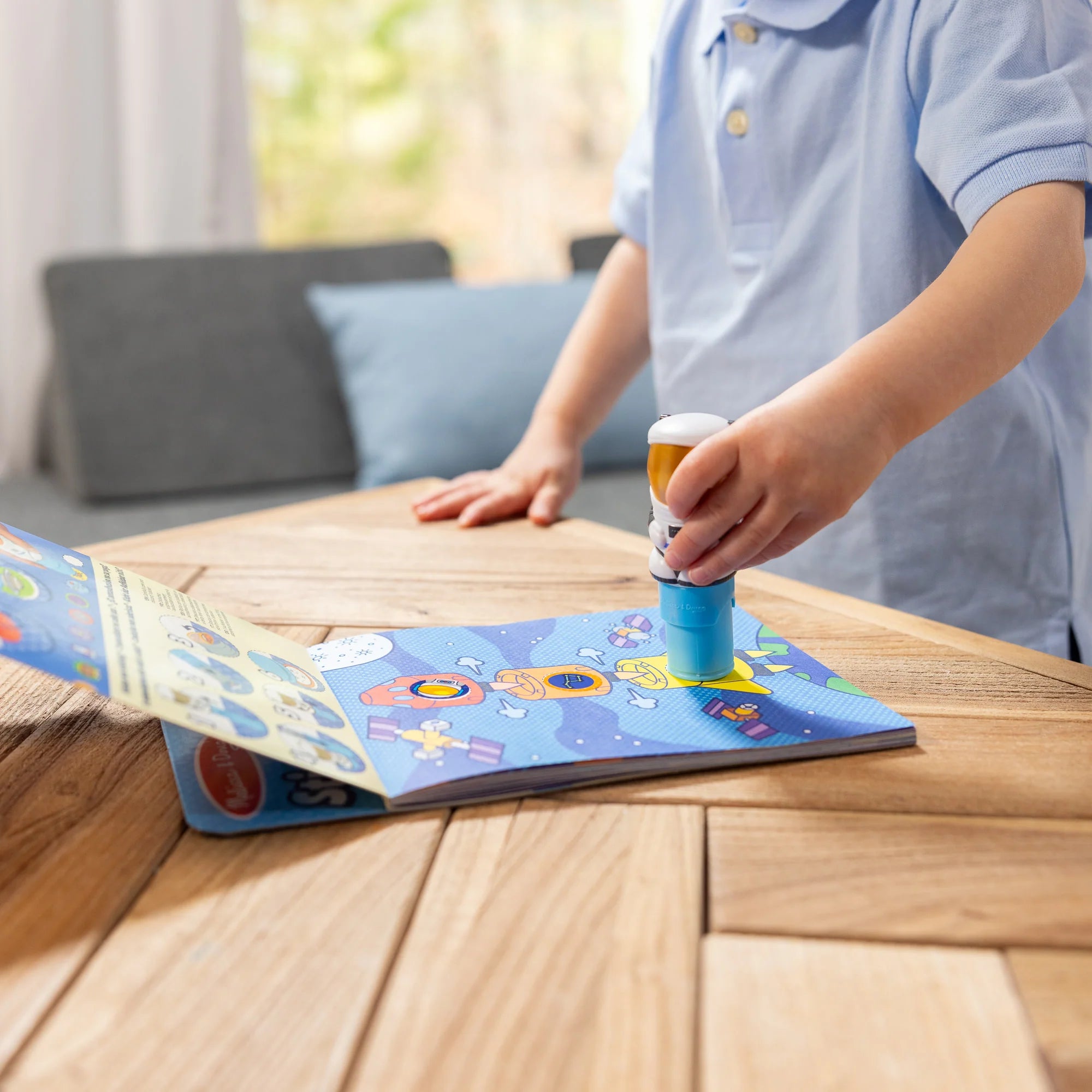 Melissa & Doug Sticker WOW!™ Activity Pad & Sticker Stamper – Astronaut