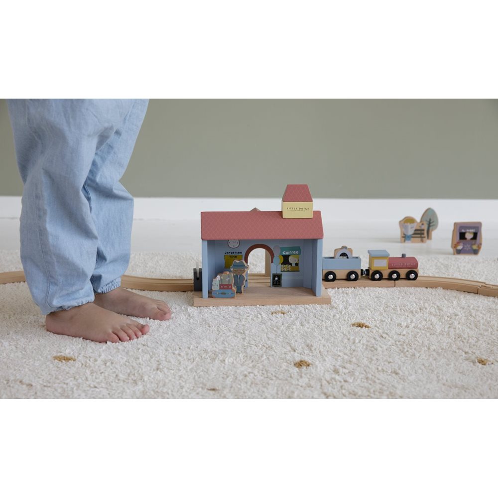 train-station-playset-railway-extension-4