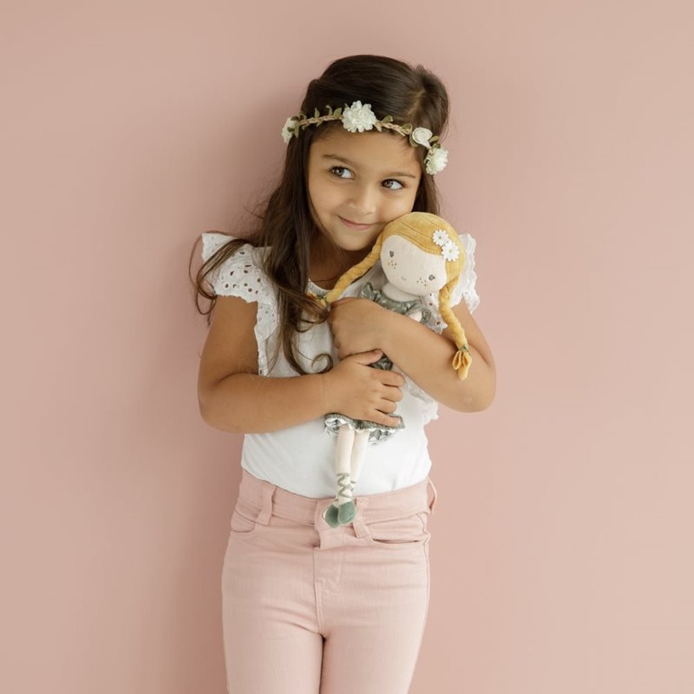 little-dutch-cuddle-doll-julia-2