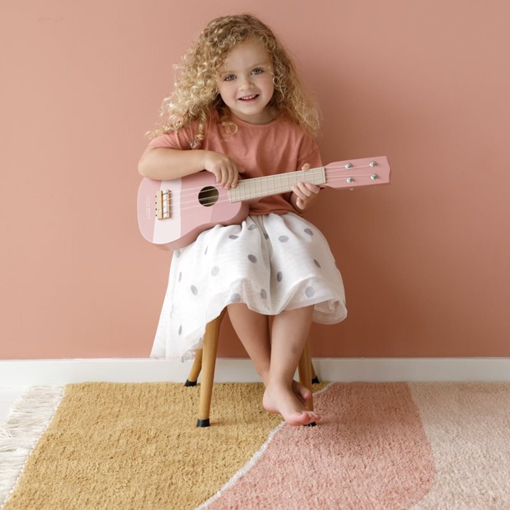 guitar-pink-2