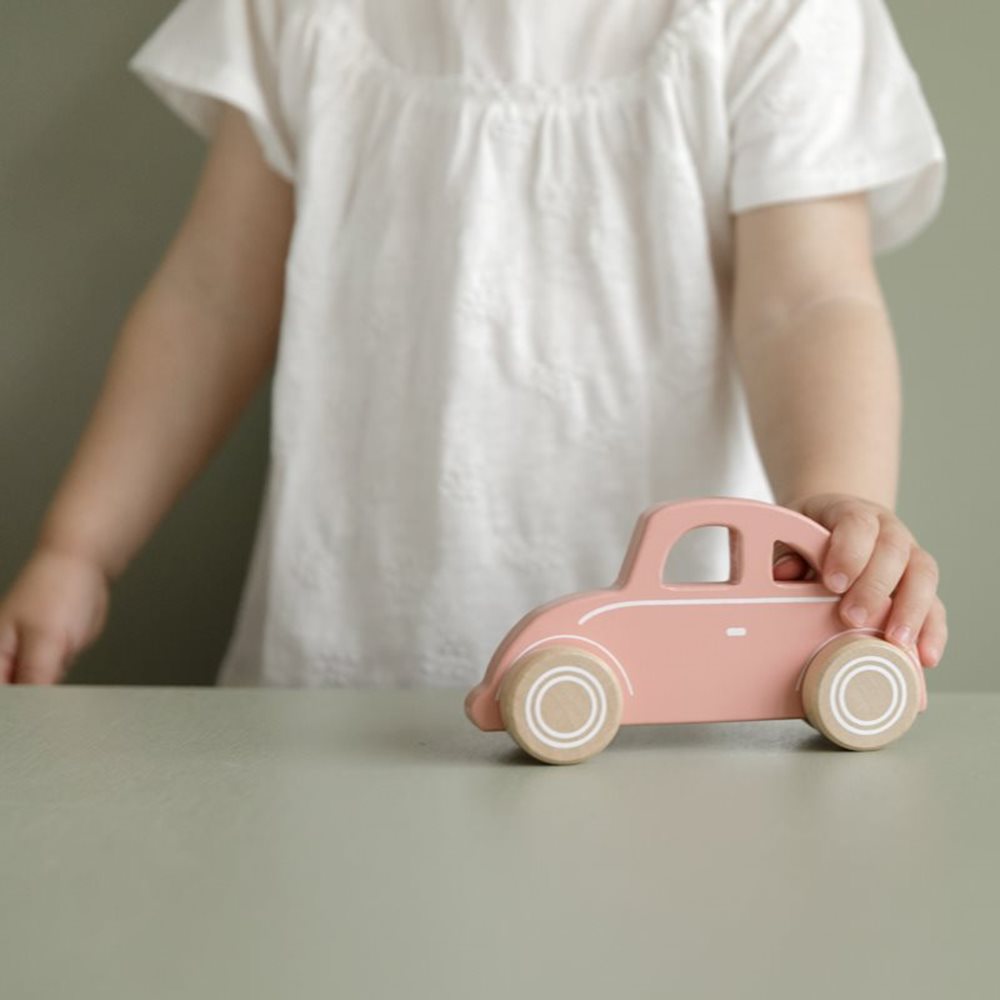 wooden-car-pink-3