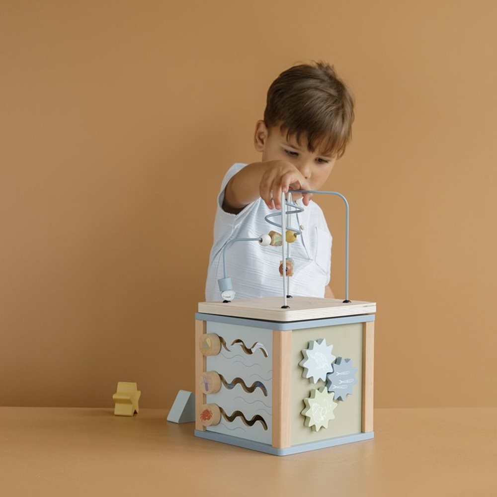 activity-cube-ocean-2