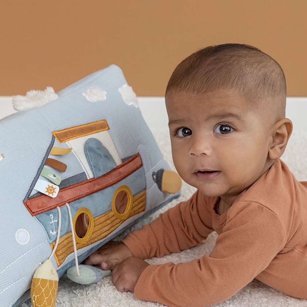 Little Dutch Soft Activity Triangle – Sailors Bay