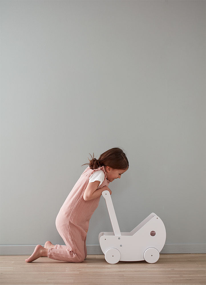Kid’s Concept Kid’s Hub Doll Pram – White