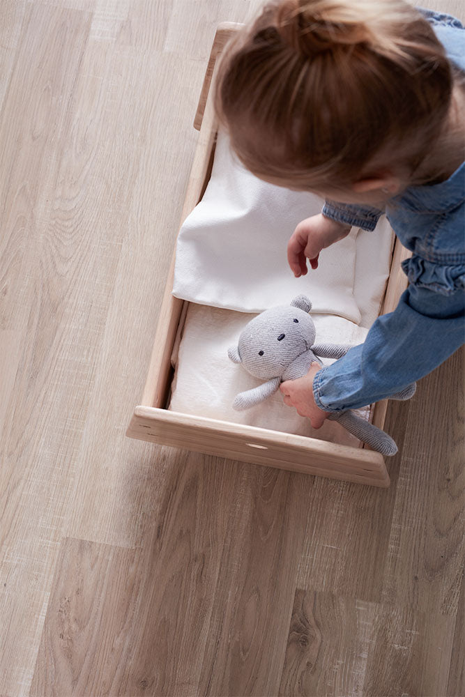 Kid’s Concept Kid’s Hub Doll Crib – Natural