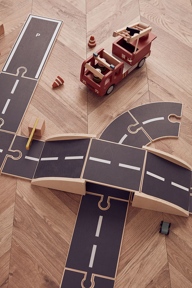 Kid’s Concept Aiden Car Track