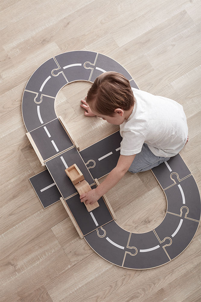 Kid’s Concept Aiden Car Track