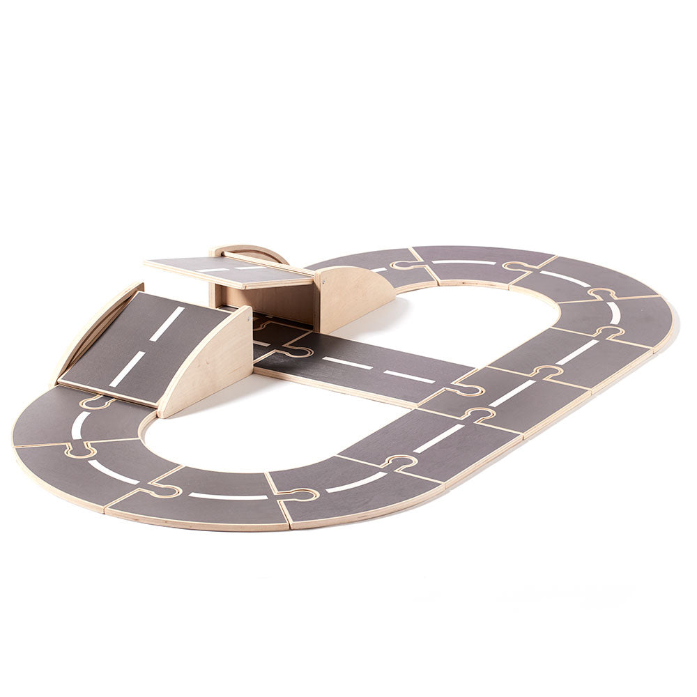 Kid’s Concept Aiden Car Track