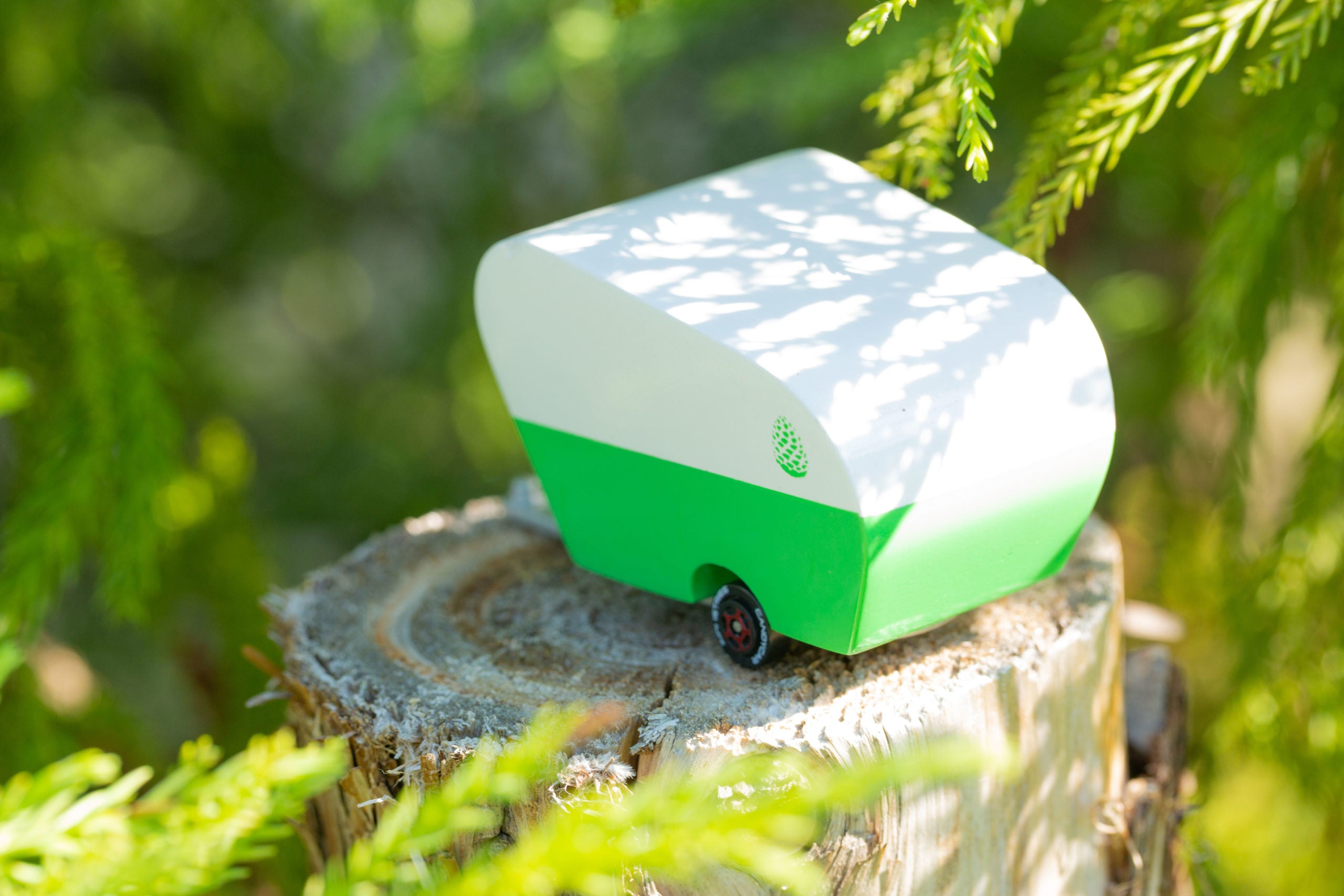 candycar-pinecone-camper-5
