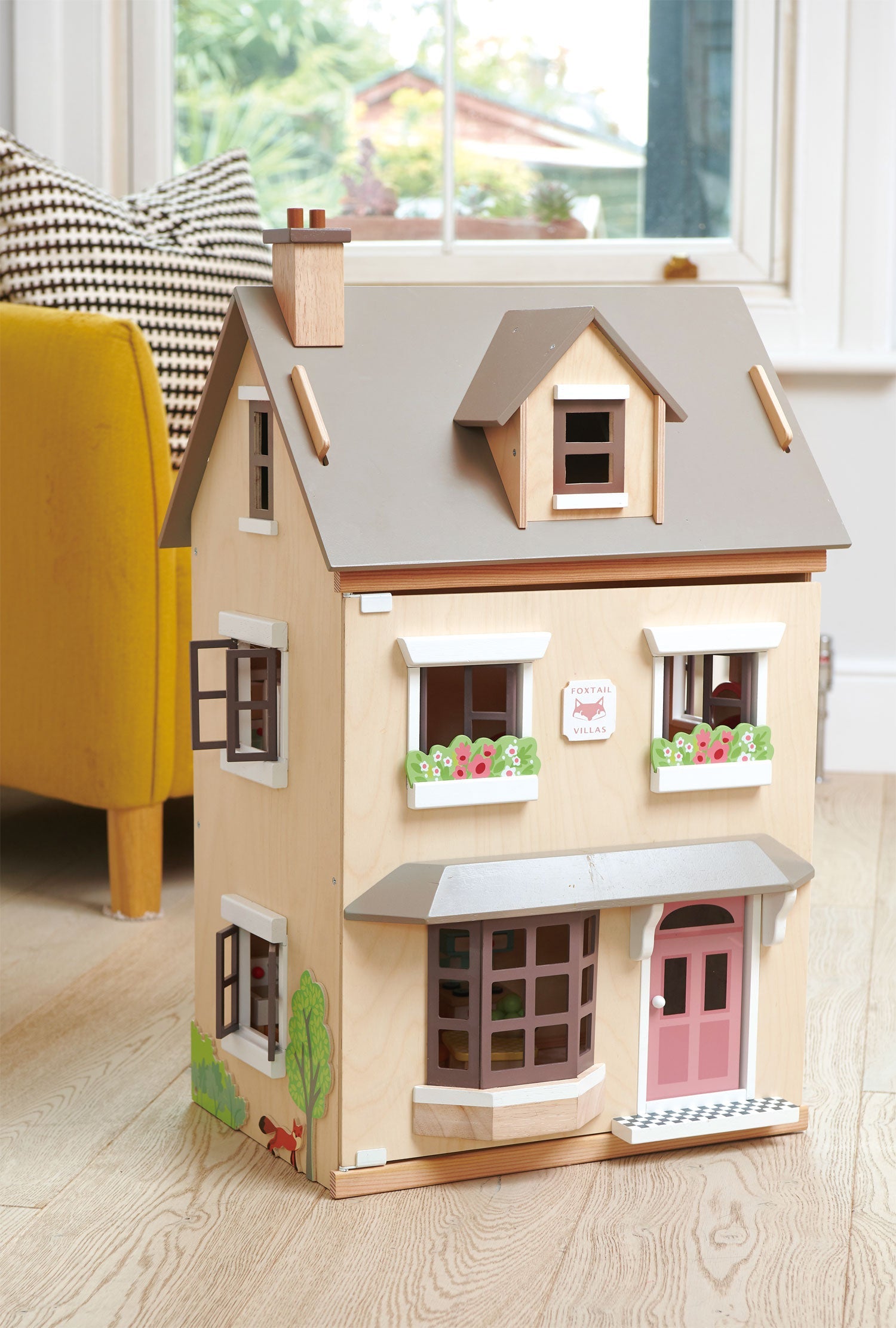 Tender Leaf Foxtail Villa Dollhouse (includes furniture)