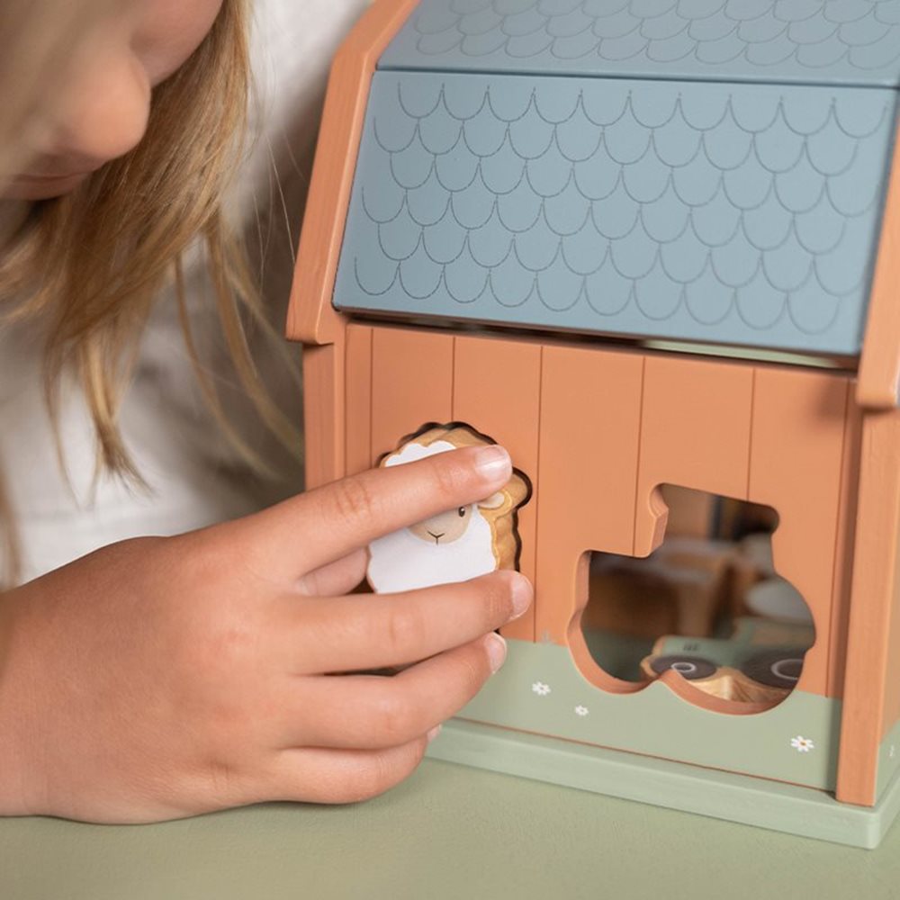 Little Dutch Shape Sorter – Little Farm