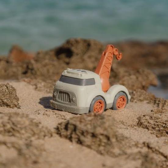 Little Dutch Tow Truck