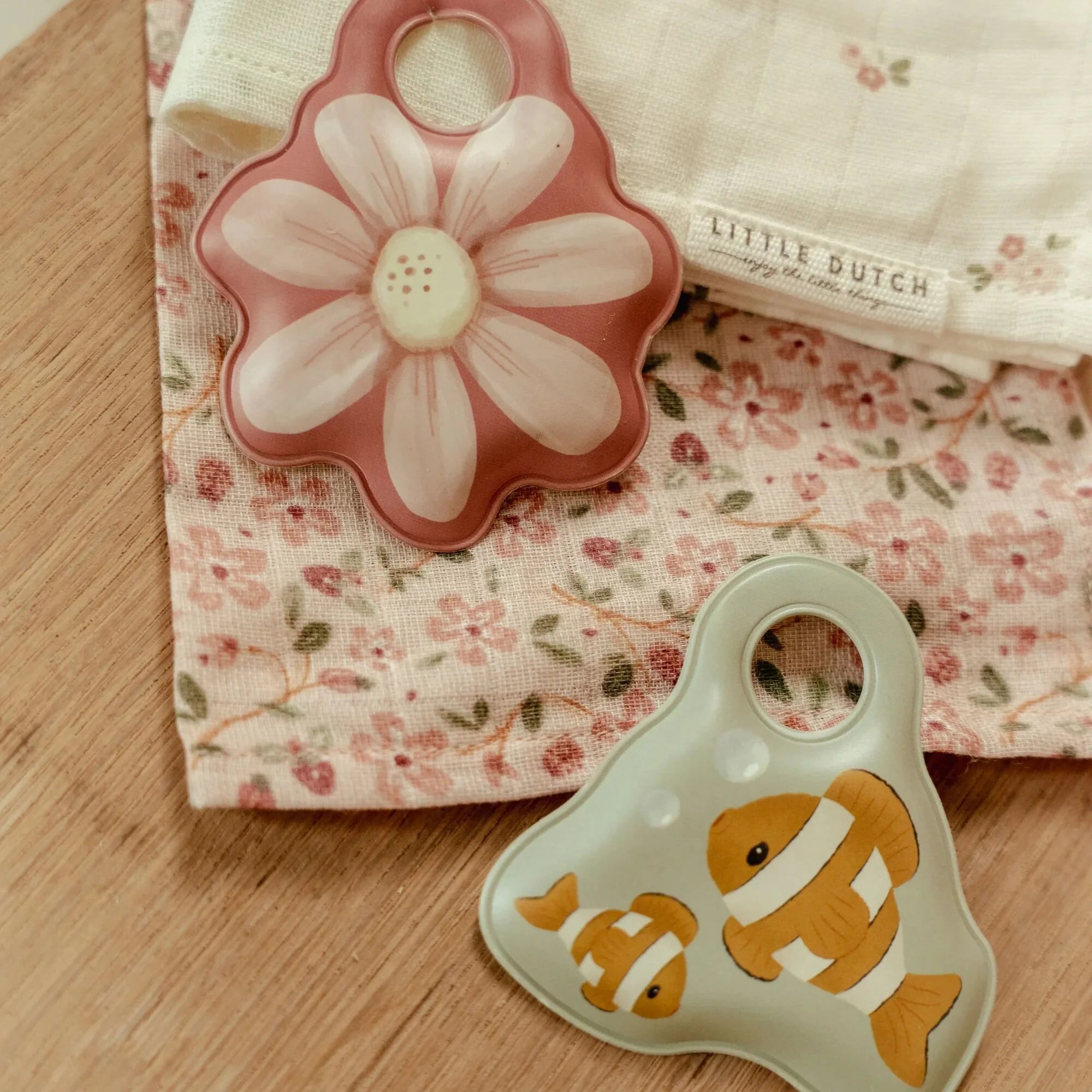 Little Dutch Bath Fishing Game – Pink