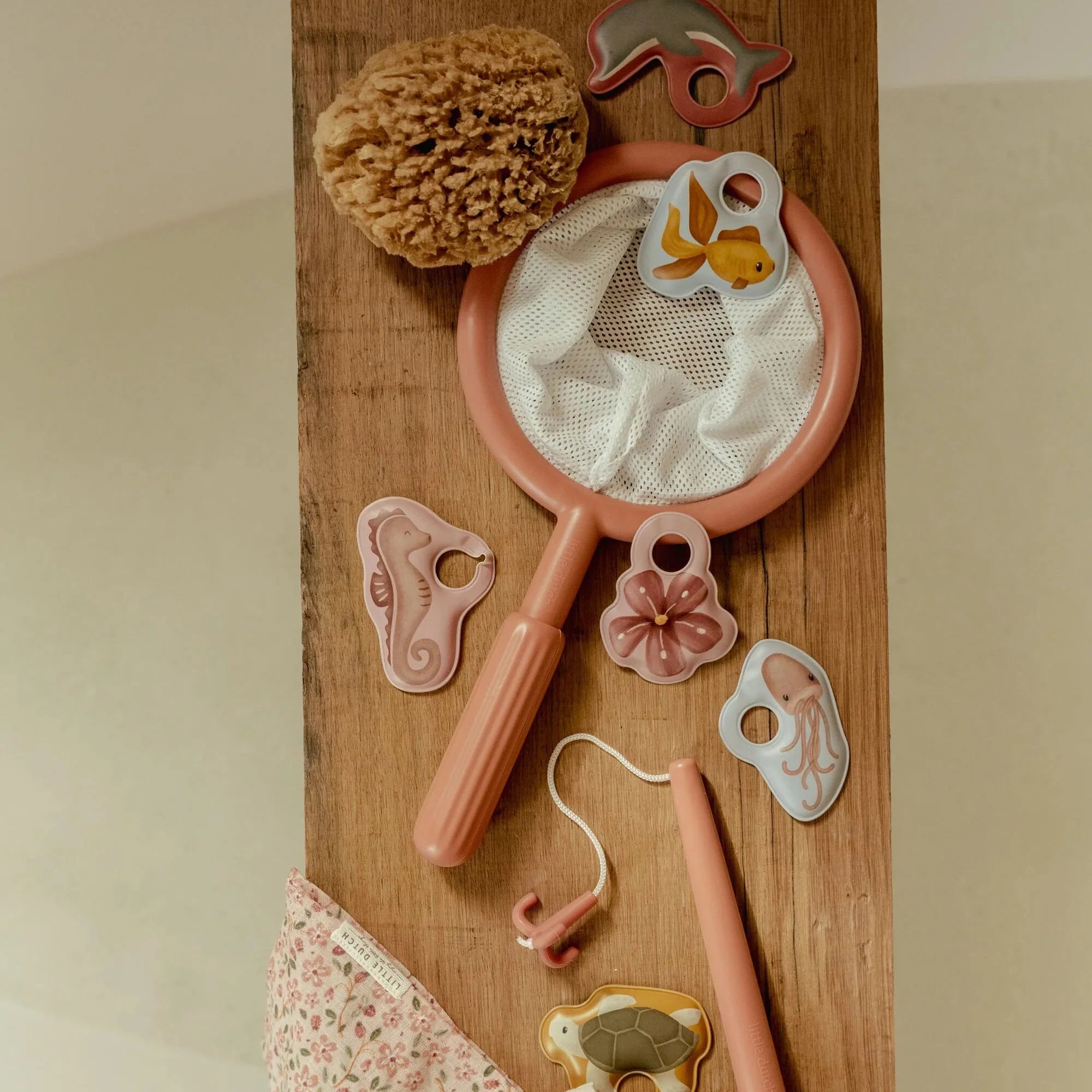 Little Dutch Bath Fishing Game – Pink