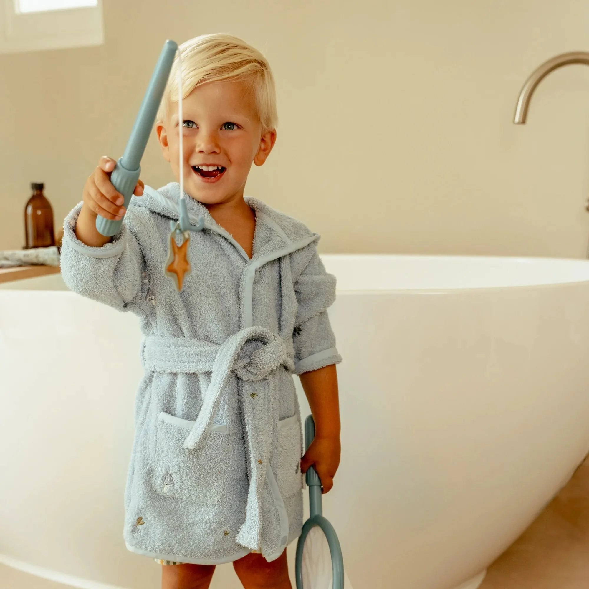 Little Dutch Bath Fishing Game – Blue