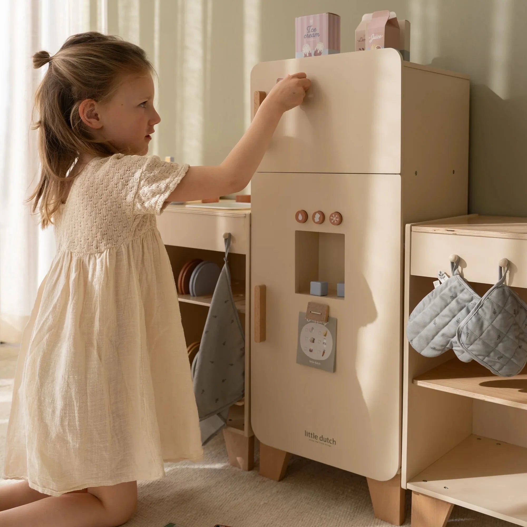 Little Dutch Wooden Refrigerator (Limited Edition)