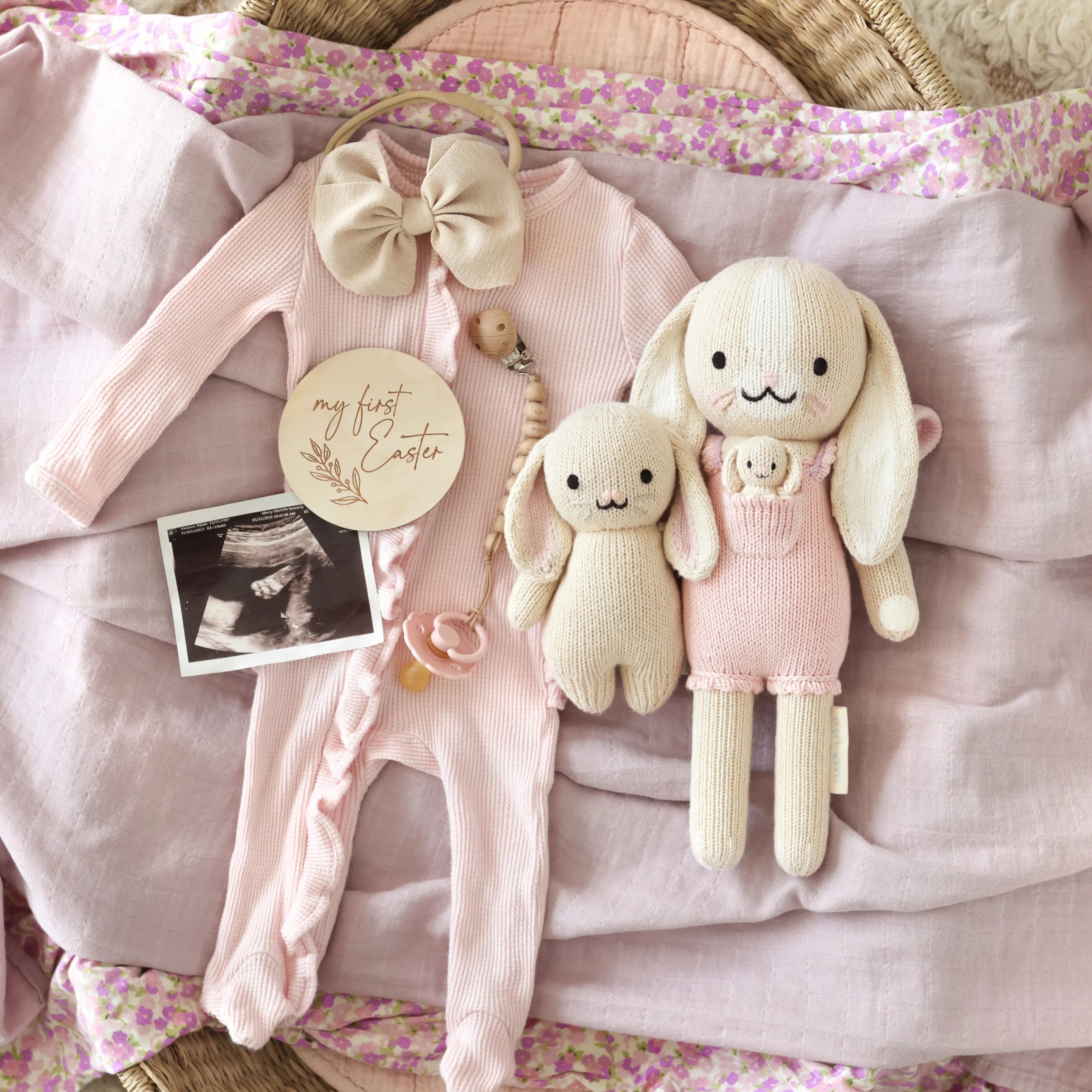 Cuddle + Kind Briar the Bunny (Peony Pink)