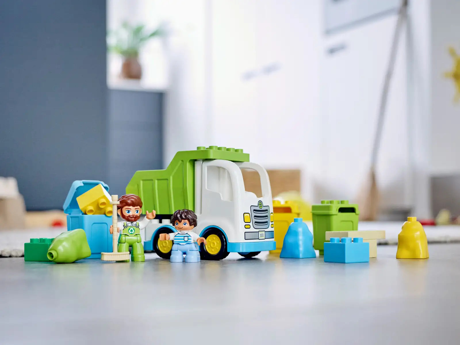 LEGO® DUPLO® Town Garbage Truck & Recycling | 10945