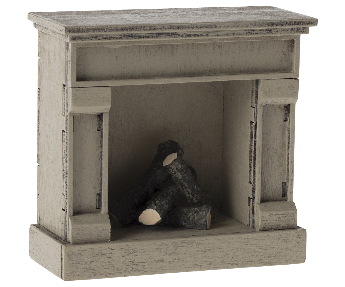 Maileg Miniature Mouse Fireplace – Off White