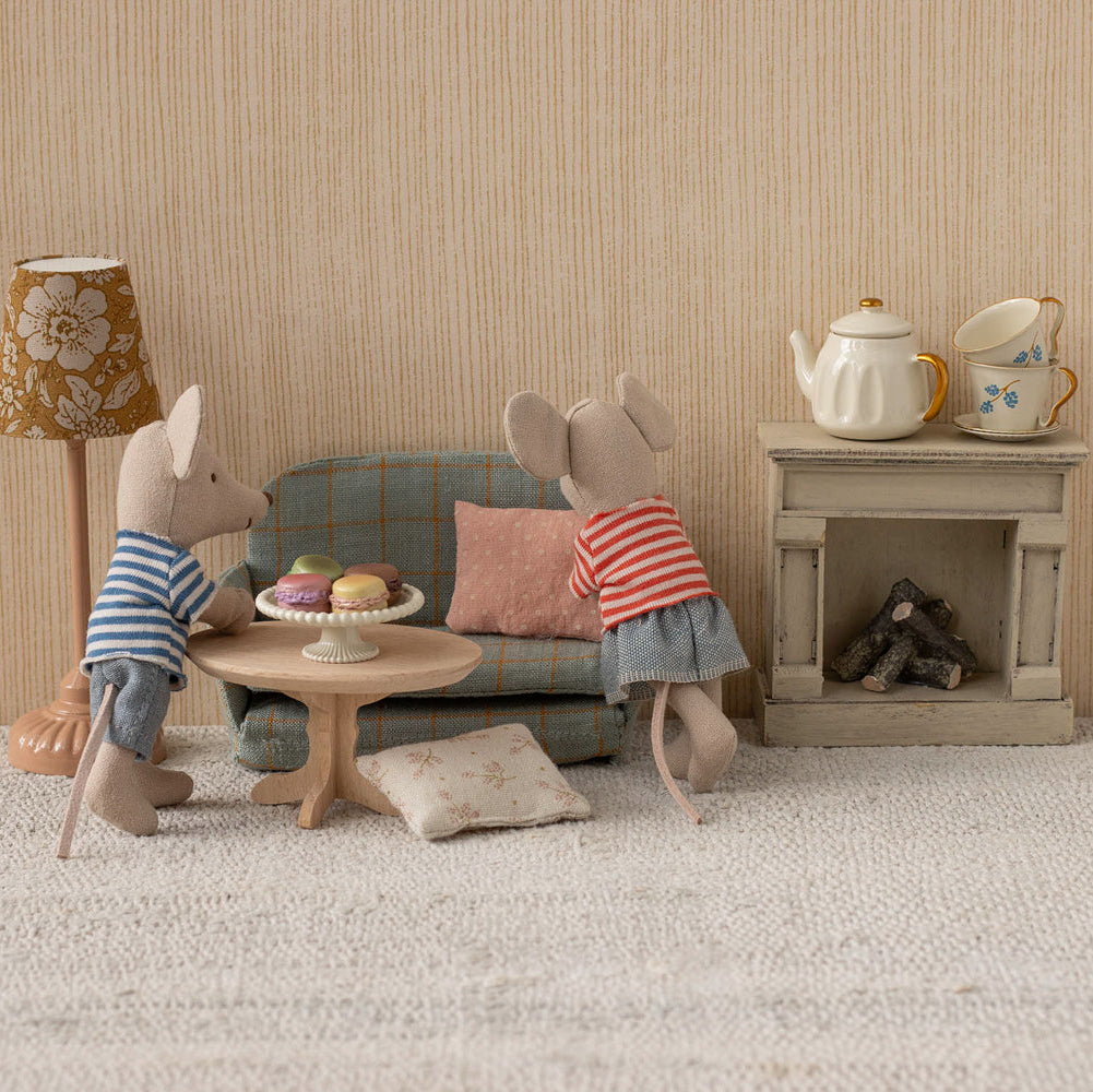 Maileg Miniature Mouse Oval Coffee Table – Natural