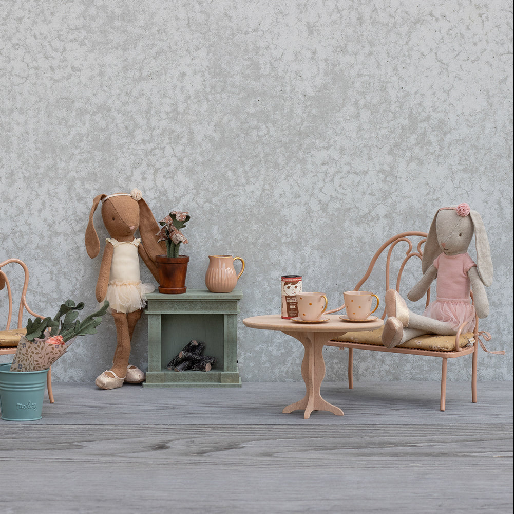 Maileg Miniature Mouse Fireplace – Dusty Green