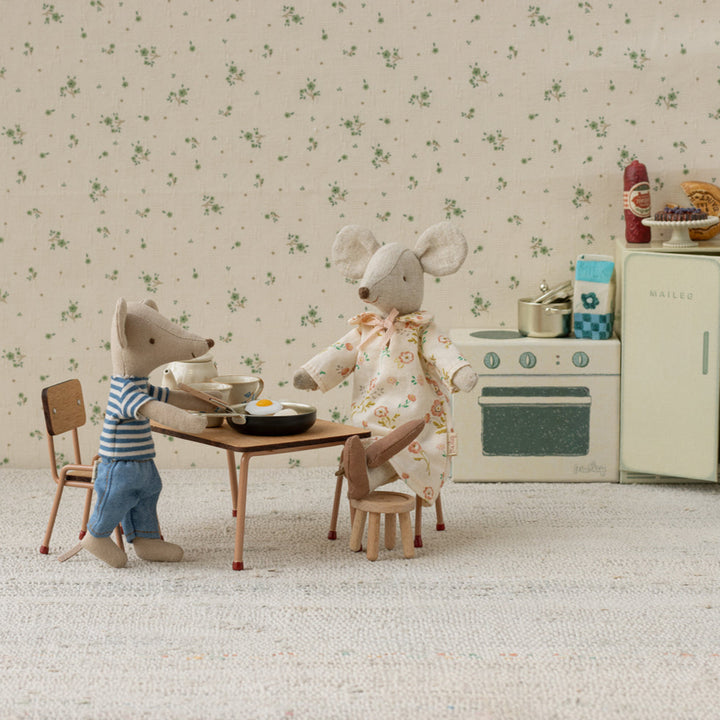Maileg Miniature Mouse Chair – Dark Powder
