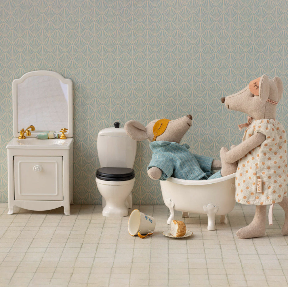 Maileg Miniature Mouse Sink Dresser – Off White