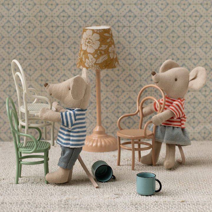 Maileg Miniature Mouse Vintage Chair – Dark Powder