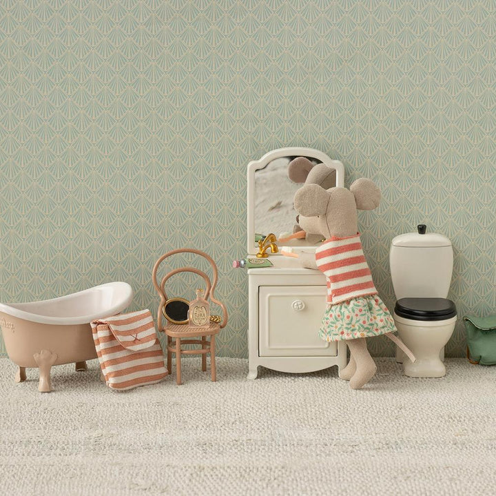 Maileg Miniature Mouse Vintage Chair – Dark Powder