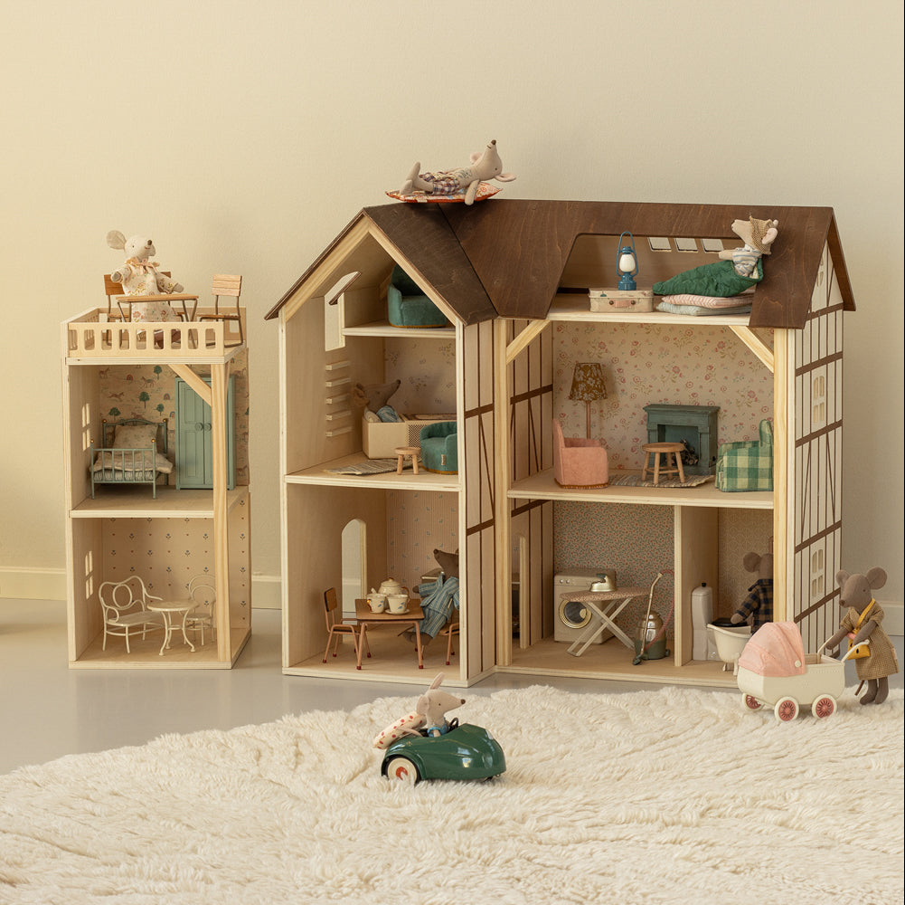 Maileg Mouse Hole Farmhouse Wallpaper