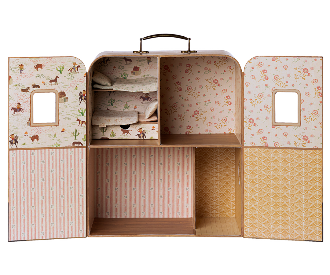 Maileg Miniature Mouse SuitCasa