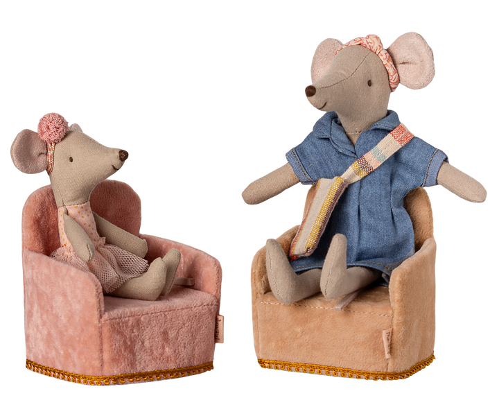 Maileg Miniature Mouse Folding Chair – Rose