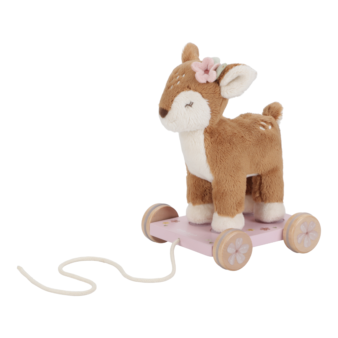 Little Dutch Pull Along Deer – Fairy Garden